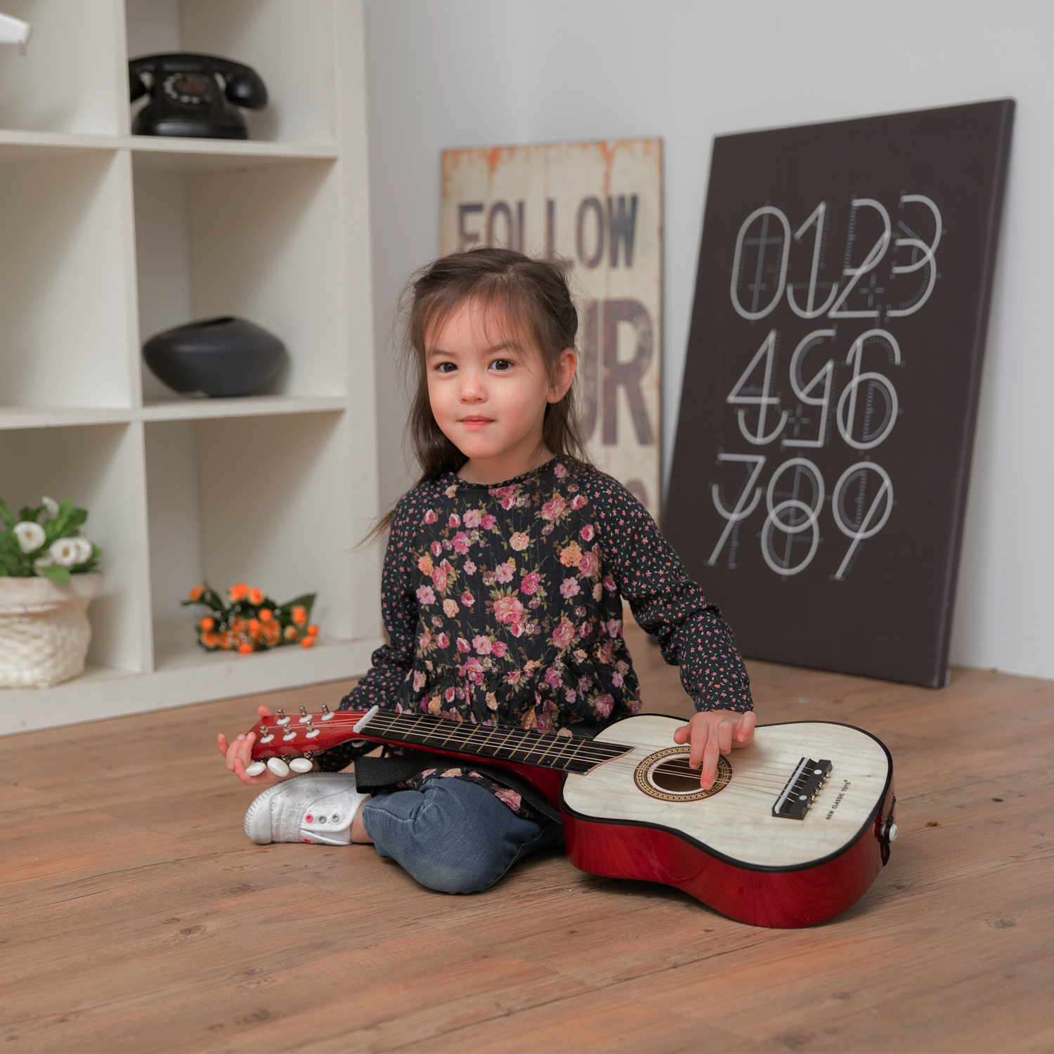 New classic on sale toys guitar